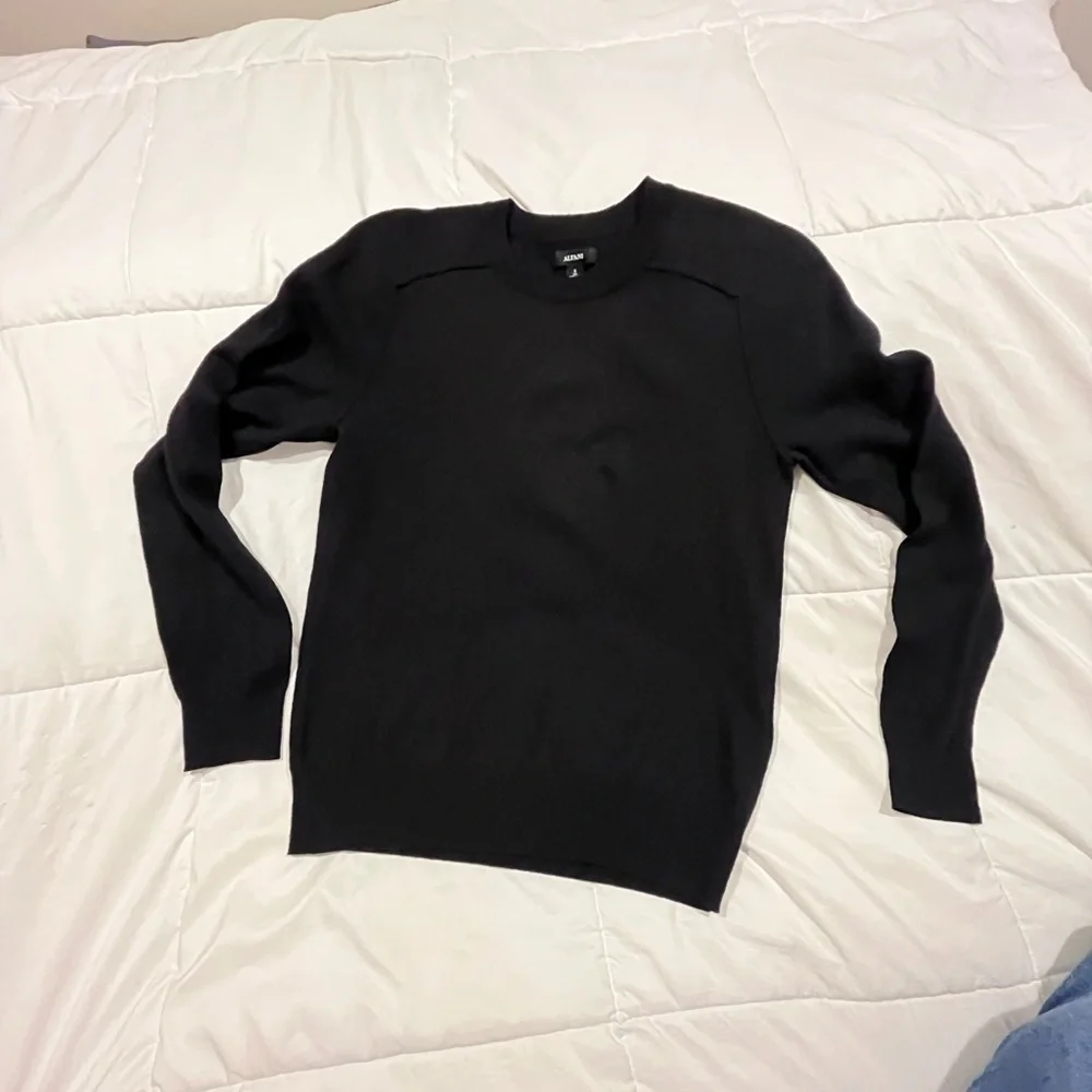 Alfani Merino Raglan Sweater- Men’s Small